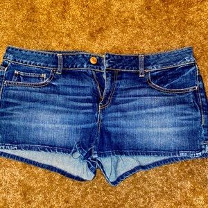 American Eagle shorts Stretch